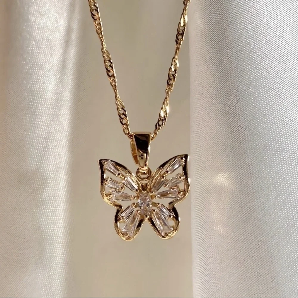 Elegant Gold Butterfly Pendant Necklace 18inch